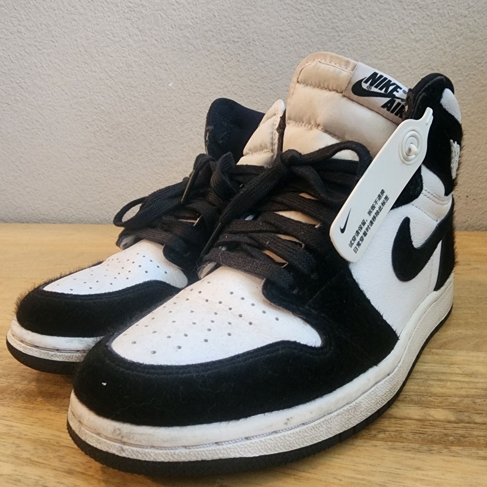 Nike Womens Air Jordan Retro 1 High Twist Shoes CD0461-007 Black White Size 6.5 - Picture 2 of 13
